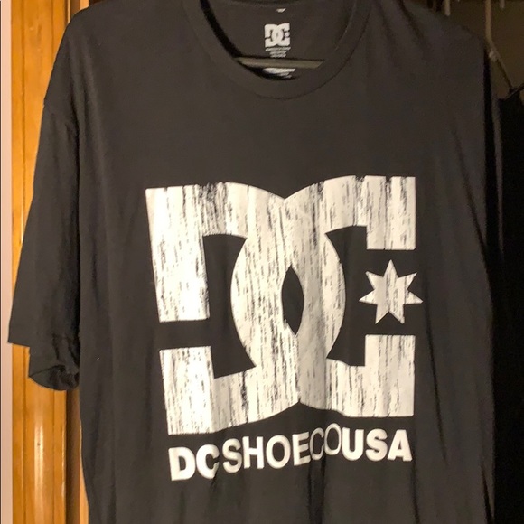 Vintage DC black T-shirt hundred percent cotton - Picture 2 of 4